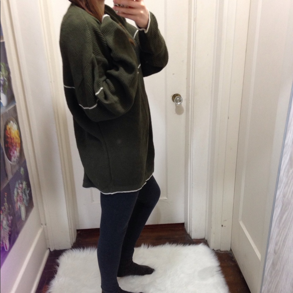 Forest green sweater - Picture 3 of 5